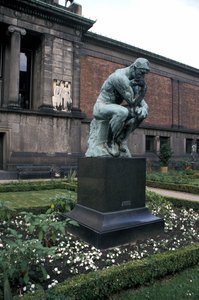 La statua del Pensatore di Rodin, Ny Carlsberg Glyptotek, Copenaghen, Danimarca, Europa