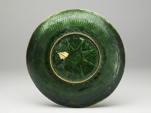 Ciotola con coperchio, piattino e cucchiaio con decorazione astrologica, inizio XIX secolo da Baqir