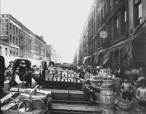 Mercato di South Water Street, Chicago, Illinois, USA, c.1905 da Barnes and Crosby