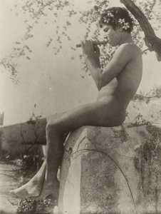 [Ragazzo che suona il flauto]