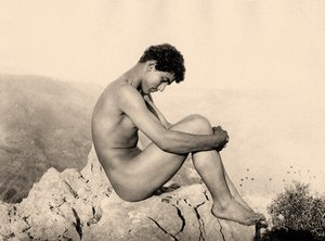 Studio di un nudo maschile su una roccia, Taormina, Sicilia