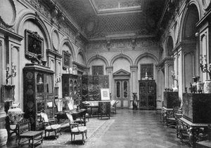 Il salone, Montagu House da Bedford Lemere and Company