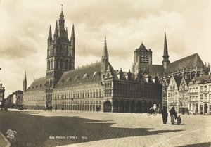 Les Halles di Ypres da Belgian Photographer