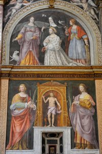 Santa Apollonia e Santa Lucia, in alto, Ippolita Sforza circondata da santi e suore, affresco di Bernardino Luini nella chiesa di San Maurizio al Monastero Maggiore, Milano, Lombardia, Italia