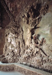 Interno della grotta creata da Bernardo Buontalenti (dettaglio)