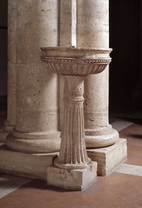 Acquasantiera da Bernardo Rossellino