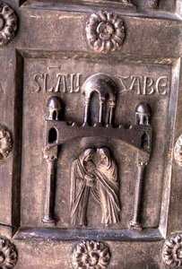 Pannello raffigurante la Visitazione sulla Porta di S. Ranieri
