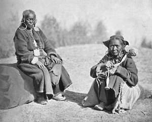 Donne ladakhi di origine tibetana da Bourne and Shepherd