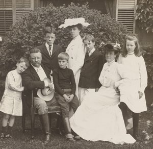 Il presidente Theodore Roosevelt, sua moglie Edith e la famiglia da Brothers Pach