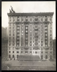 Hotel Woodstock al 127 West 43rd Street, New York da Byron Company