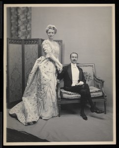 Ritratto di un uomo e una donna non identificati al ballo di James Hazen Hyde, New York, 31 gennaio 1905