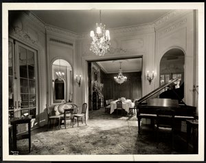 La sala della musica della Suite Luigi XVI all