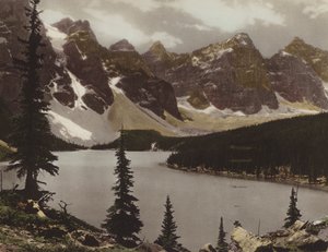 Lago Moraine e Valle dei Dieci Picchi da Byron Hill Harmon