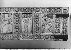 Placche da un baule di legno raffiguranti Gesù Cristo tra due scene con Adamo, X-XI secolo (legno e avorio)