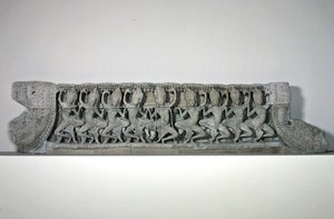 Fregio con nove asparas danzanti, fine XII - inizio XIII secolo, da Bayon, Angkor Thom