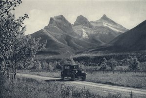 Le Montagne Rocciose canadesi: Tre Sorelle, Banff (foto b/n) da Canadian Photographer