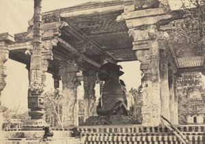 Grande Pagoda, Grande Toro, Vista Frontale, Tanjore, India Tempio di Rajarajesvara, 1857 da Captain Linnaeus Tripe