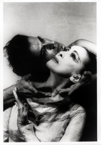 Martha Graham (1894-1991) e Bertram Ross (1920-2003) in "Visionary Recital", 27 giugno 1961 (stampa alla gelatina d