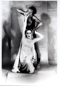 Martha Graham (1894-1991) e Bertram Ross (1920-2003) in "Visionary Recital", 27 giugno 1961 (stampa alla gelatina d