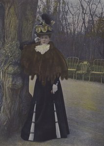 Donna in un parco di Parigi da Carle de Mazibourg