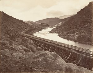 Eureka Quartz Mill e Flume, Nevada, 1875, stampato ca. 1876