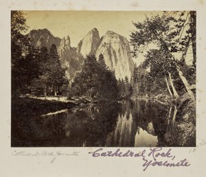 Cathedral Rocks, 2600 piedi, Yosemite Valley, Contea di Mariposa, California (n. 1008)