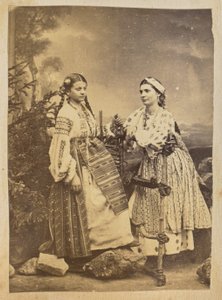 [Ritratto di due donne gitane della Romania]. da Carol Szathmari