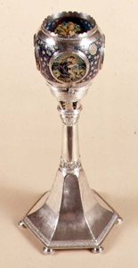 Lampada smaltata plique-à-jour, 1905-12 da Carrie Copson