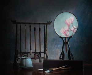 Natura morta con magnolia cinese