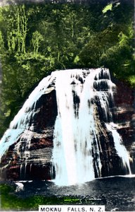 Cascate Mokau, Isola del Nord, Nuova Zelanda da Cavenders Ltd