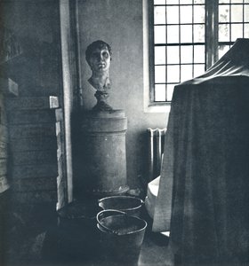 Le dinastie passano, 1941