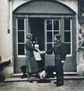 Addio, lacchè, Buona fortuna, soldato, 1941