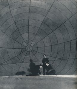 Le WAAFS lavorano su un pallone, 1941