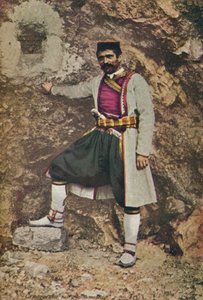 Un montenegrino in costume da festa, c1913 da Charles J. S. Makin