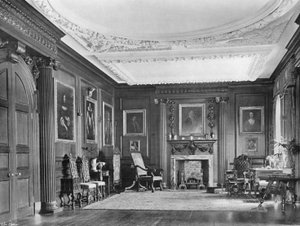 Ingresso della sala da Charles Latham