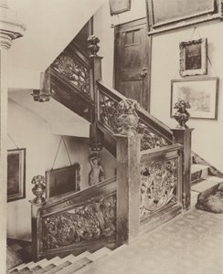 Casa in High Street, Guildford, la Scala da Charles Latham