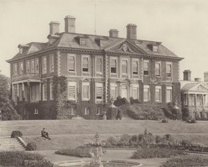 Melton Constable, Norfolk, la facciata del giardino da Charles Latham