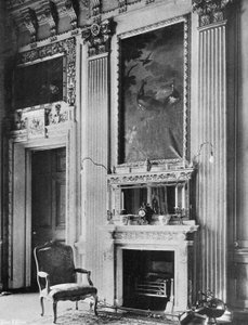 La Sala degli Arazzi Est da Charles Latham