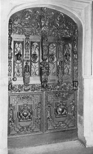La Porta della Sala, Inizio XVII Secolo da Charles Latham
