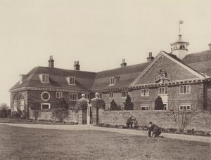 Lucas Asylum, Wokingham da Charles Latham