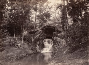 Grotta nel Bois de Boulogne