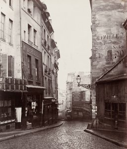 Rue de la Montagne-Sainte-Geneviève vicino all