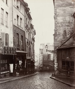 Rue de la Montagne-Sainte-Geneviève vicino all