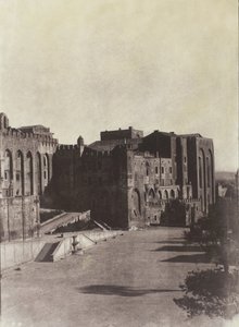 Il Palazzo dei Papi, Avignone, c. 1851, stampato 1970 da Charles Nègre