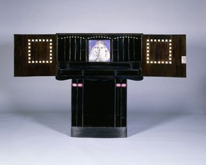 Un mobile da scrittura progettato per Walter W. Blackie Esq., Hill House, Edimburgo da Charles Rennie Mackintosh