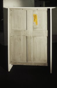Armadio bianco progettato per la signora Rowat, 1902
