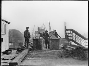 Demolizione del ponte di Waterloo, City of Westminster, Greater London Authority, 1936 da Charles William Prickett