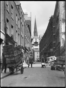 Santa Maria at Hill, Città e Contea della Città di Londra, Greater London Authority, 1930s da Charles William Prickett