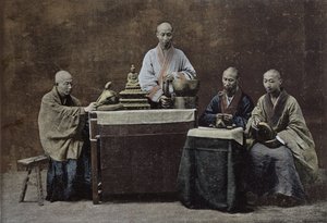Un gruppo di bonzi cinesi; inciso e stampato da Gilot; 1896 da Chinese School