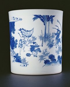 Portapennelli blu e bianco dipinto con una signora e ragazzi che giocano a cavalluccio, Chongzheng, 1630-44 (porcellana)